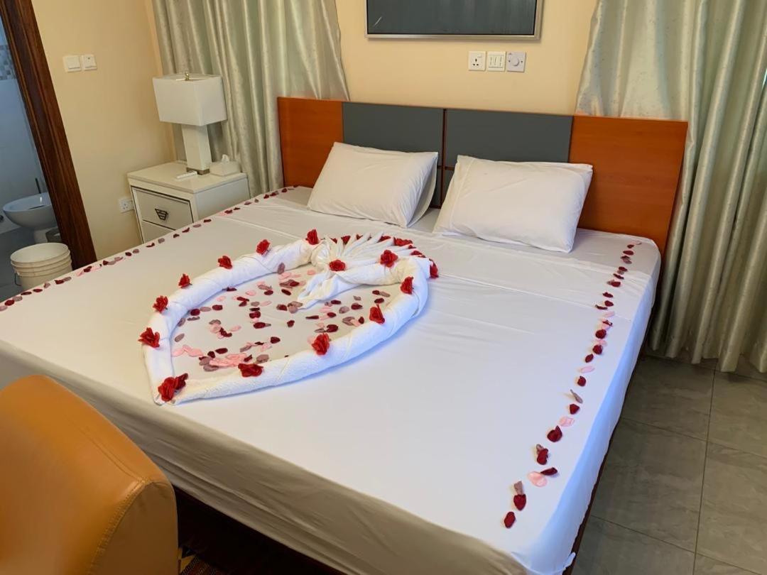 Seyramz Palace - Free Airport Pick Up - High Speed Starlink Wifi - Car Rental Ταμάλε Εξωτερικό φωτογραφία